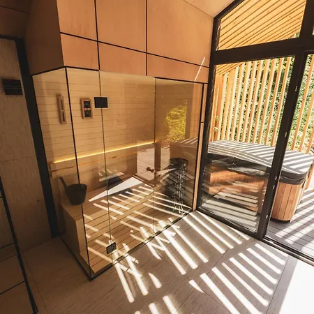 Holiday home Lagomhome Luxus Pihenohaz ***** Noszvaj