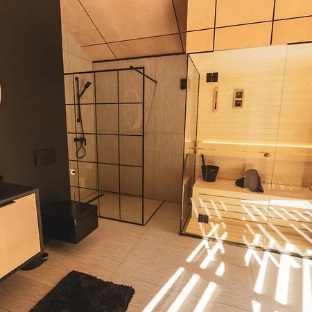 بيت للعطل Lagomhome Luxus Pihenohaz ***** *